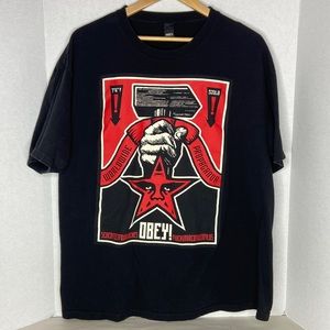 Obey Worldwide Propaganda graphic TShirt 7’4” 520lLB size XL